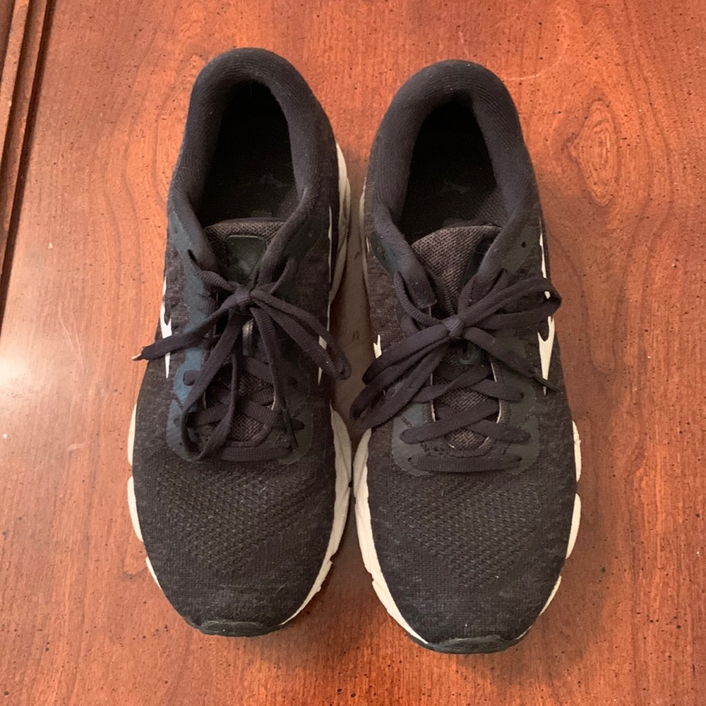 Mizuno shoes